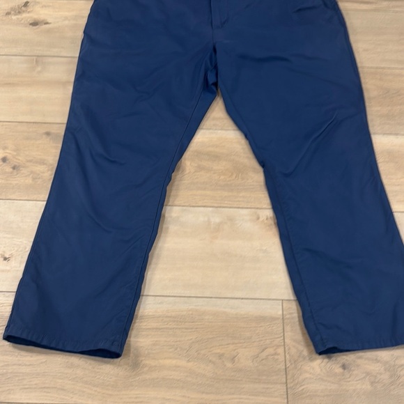 IZOD Men's Performance Sportsflex Bi-Stretch Chino Navy Blue Pants - Picture 2 of 11